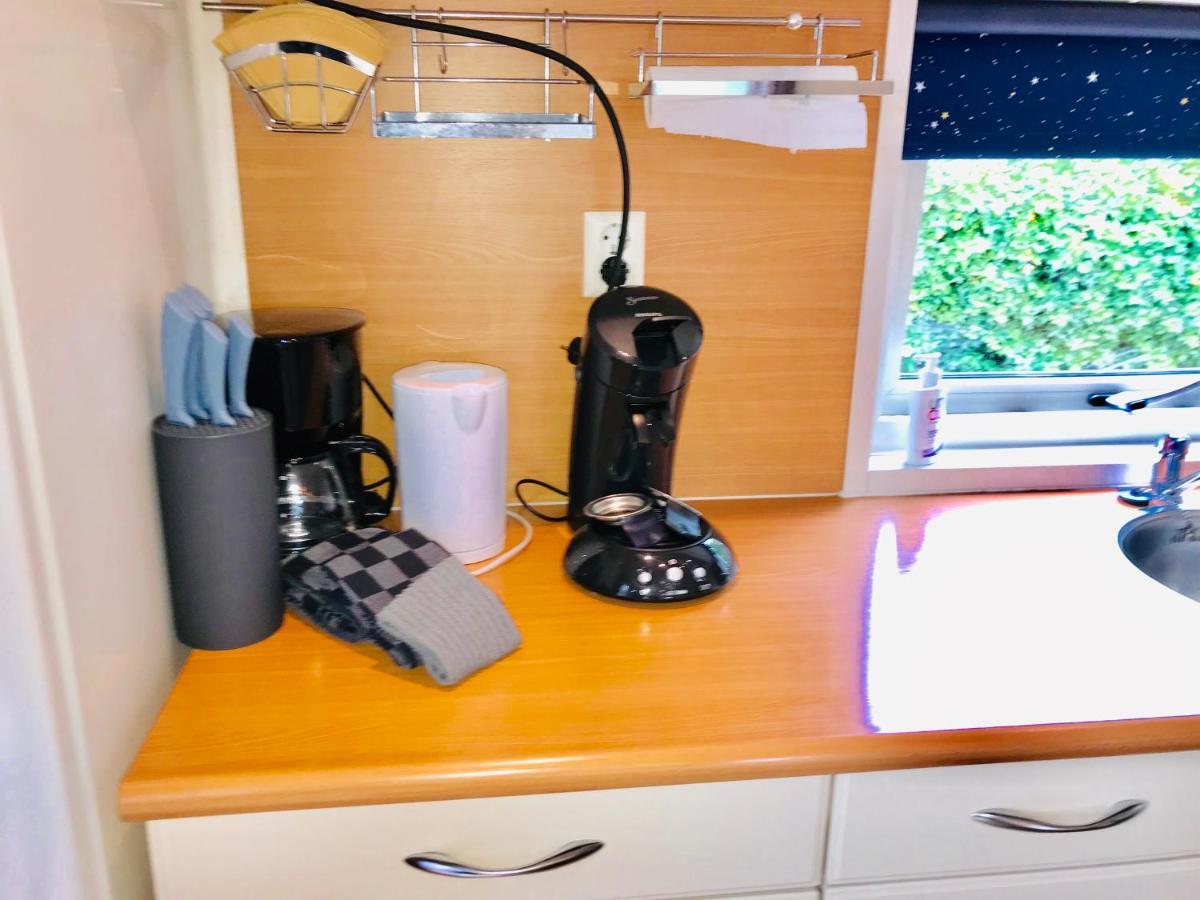De Corner Van Zeeland Met Jacuzzi Sint Annaland Dış mekan fotoğraf